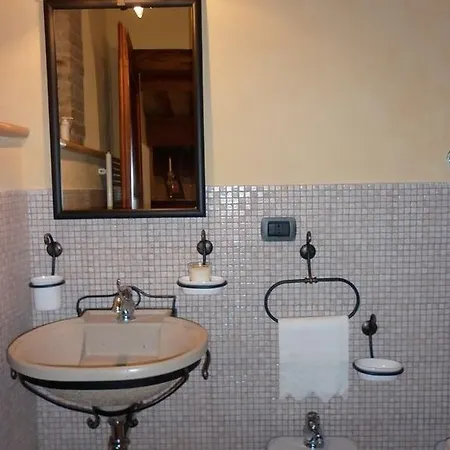 Piazza Del Papa Bed & Breakfast SantʼAngelo in Vado