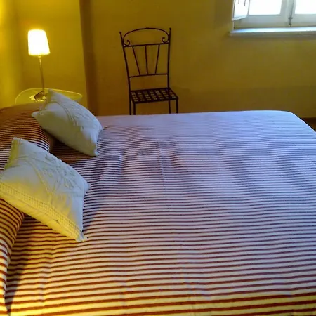 Piazza Del Papa SantʼAngelo in Vado